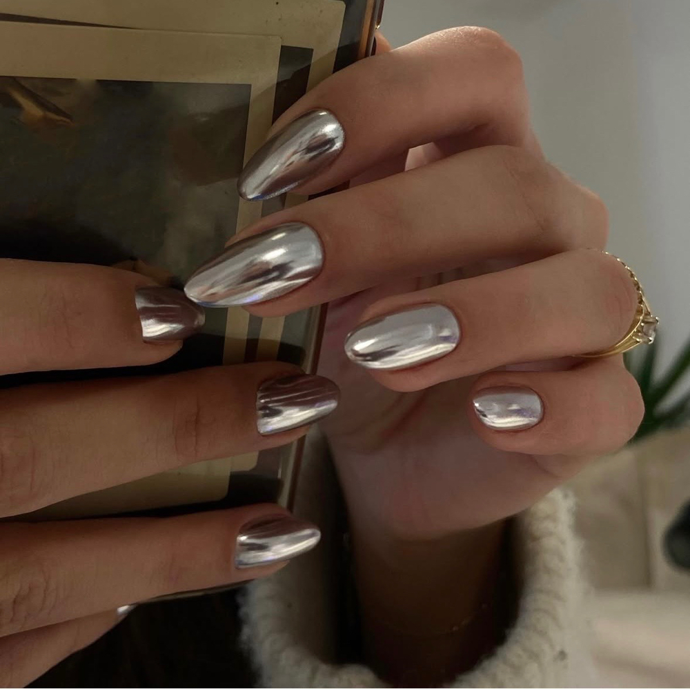 Chrome Nail Art