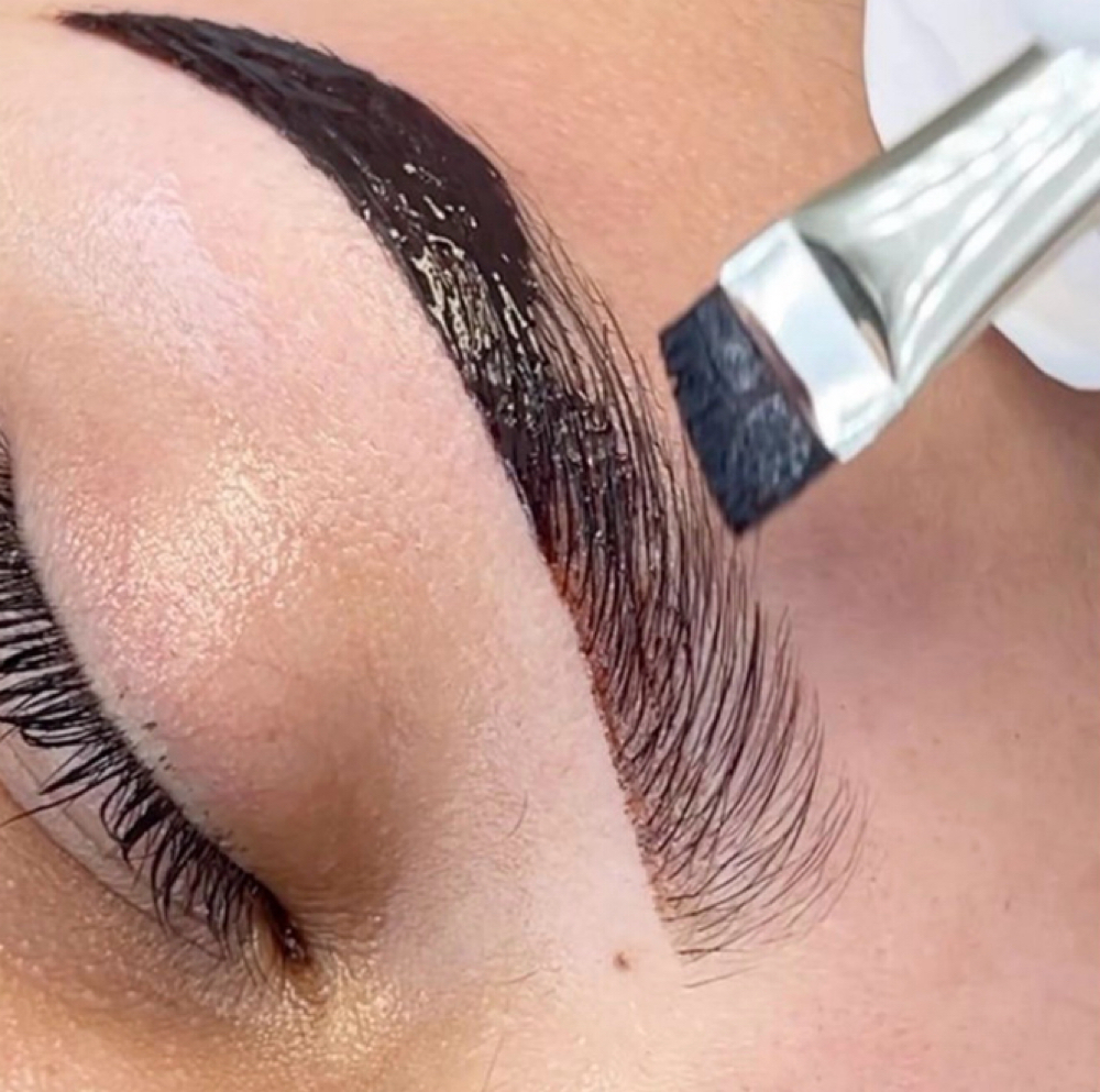 Eyebrow Tinting at Skinsational Beauty Boutique in Bethany, OK