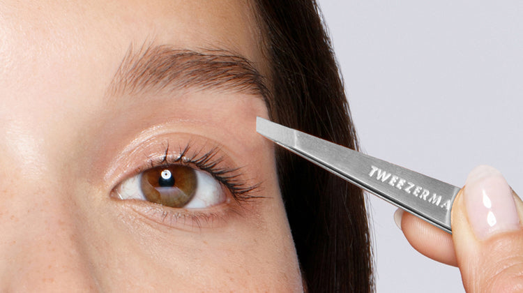 Brow Tweezing