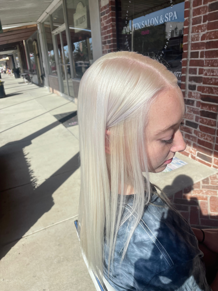 Full Bleach Root Touch Up