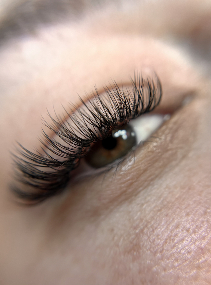 Hybrid Lash Extensions