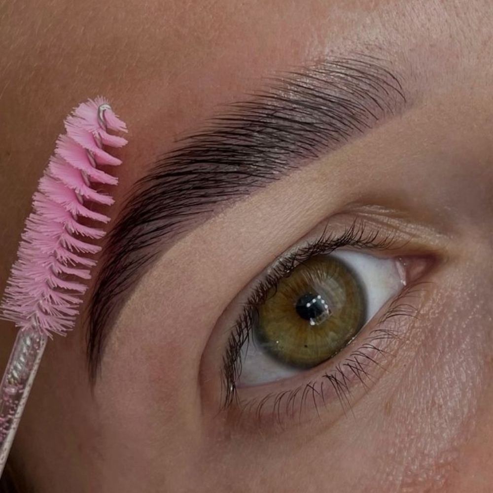 Eyebrow Wax & Hybrid Stain at Le Beauté Aqua Beauty Bar in Cape Coral, FL