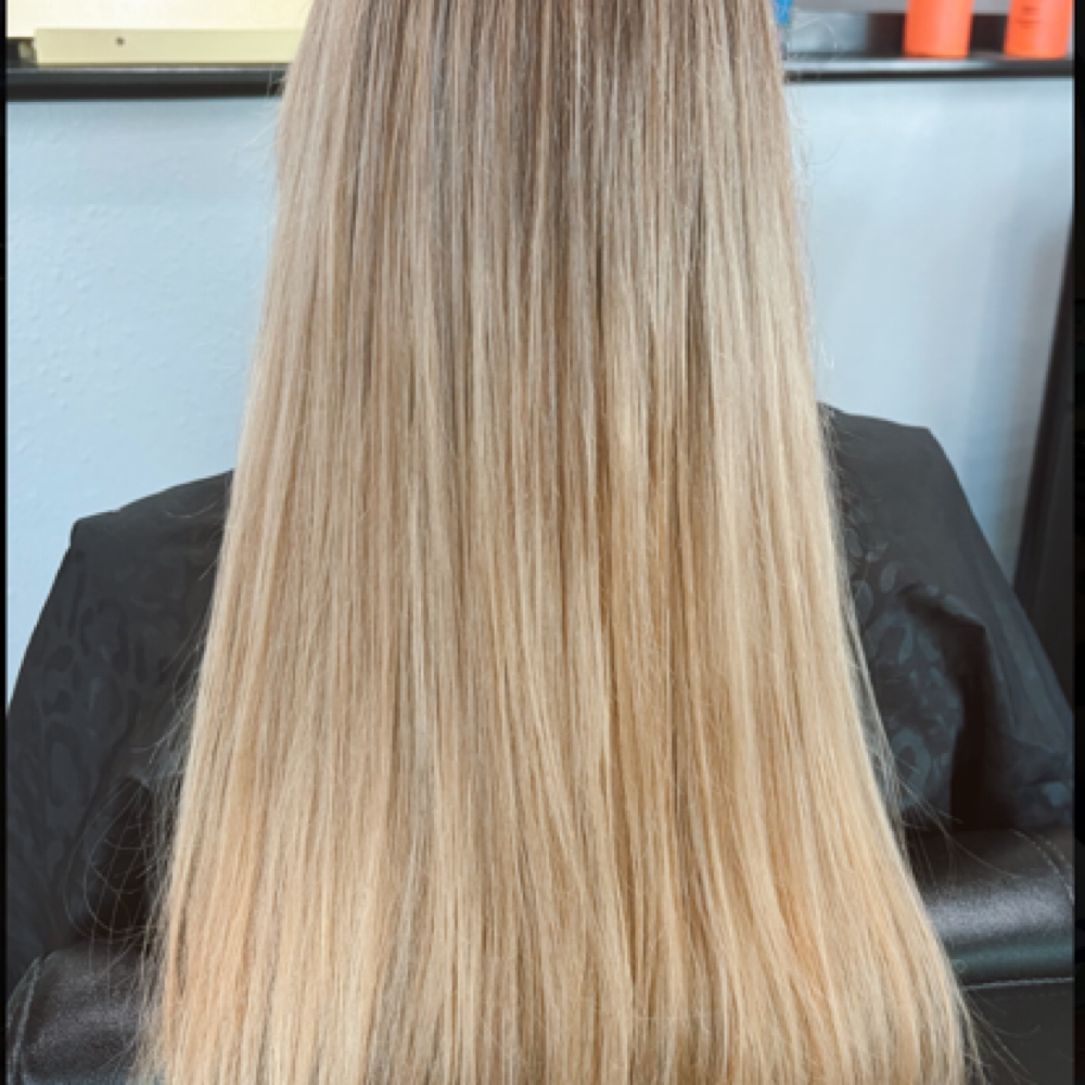 Full Highlight at Meadows Chic Boutique in Eugene, OR