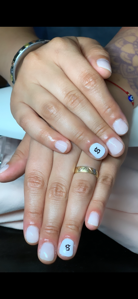 Regular Gel Manicure
