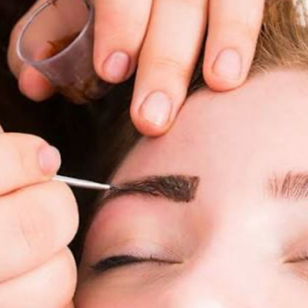 Eyebrow Tint at Masi Salon in Astoria, NY