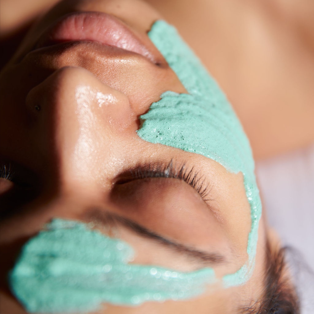 🌿 Customized Facial – 45 Min at Radiant Reflections Spa in Moorhead, MN