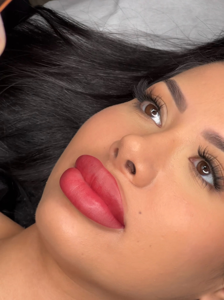 Lip Blush Cosmetic Permanent Makeup