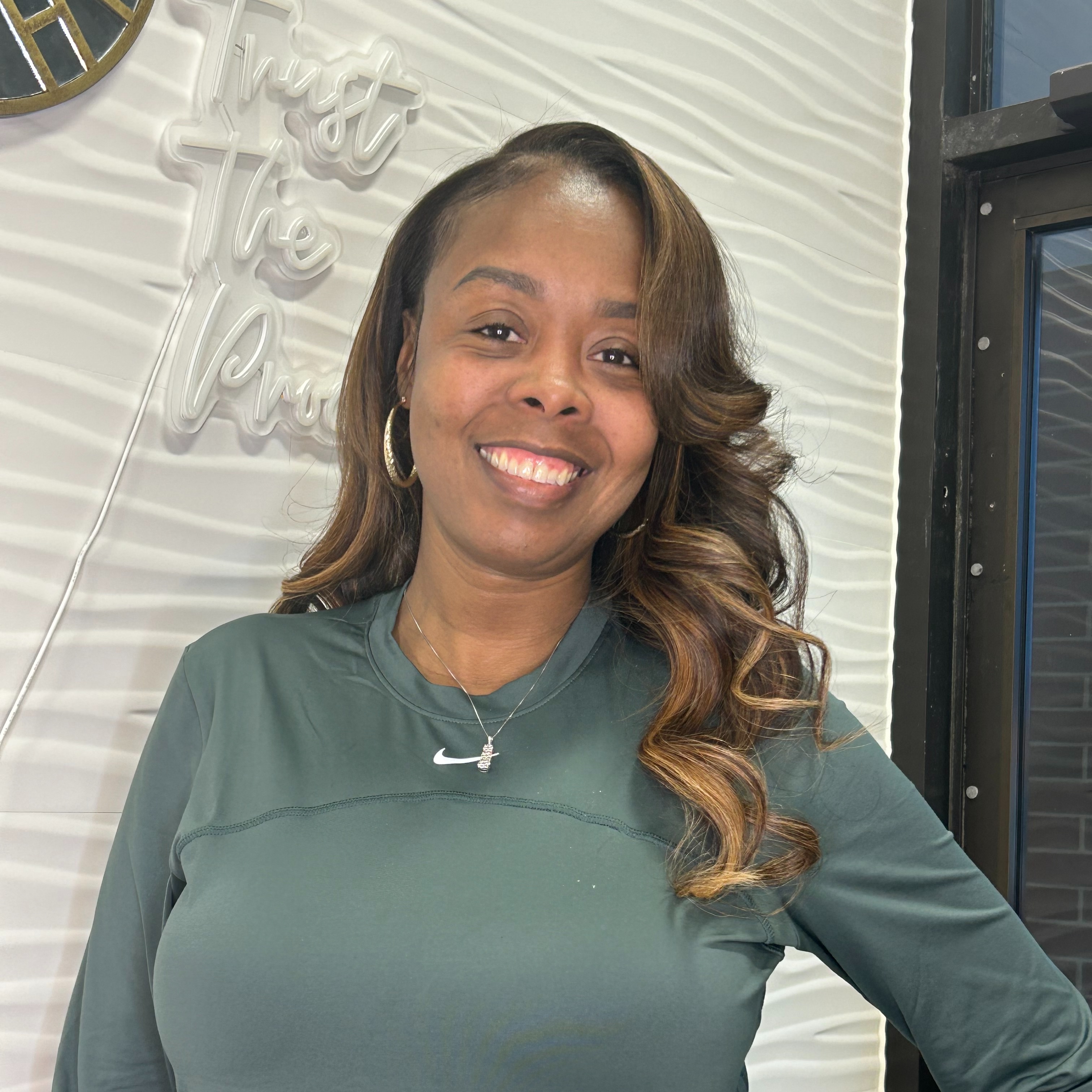 Custom Color at Glo Beauty in Hazel Crest, IL