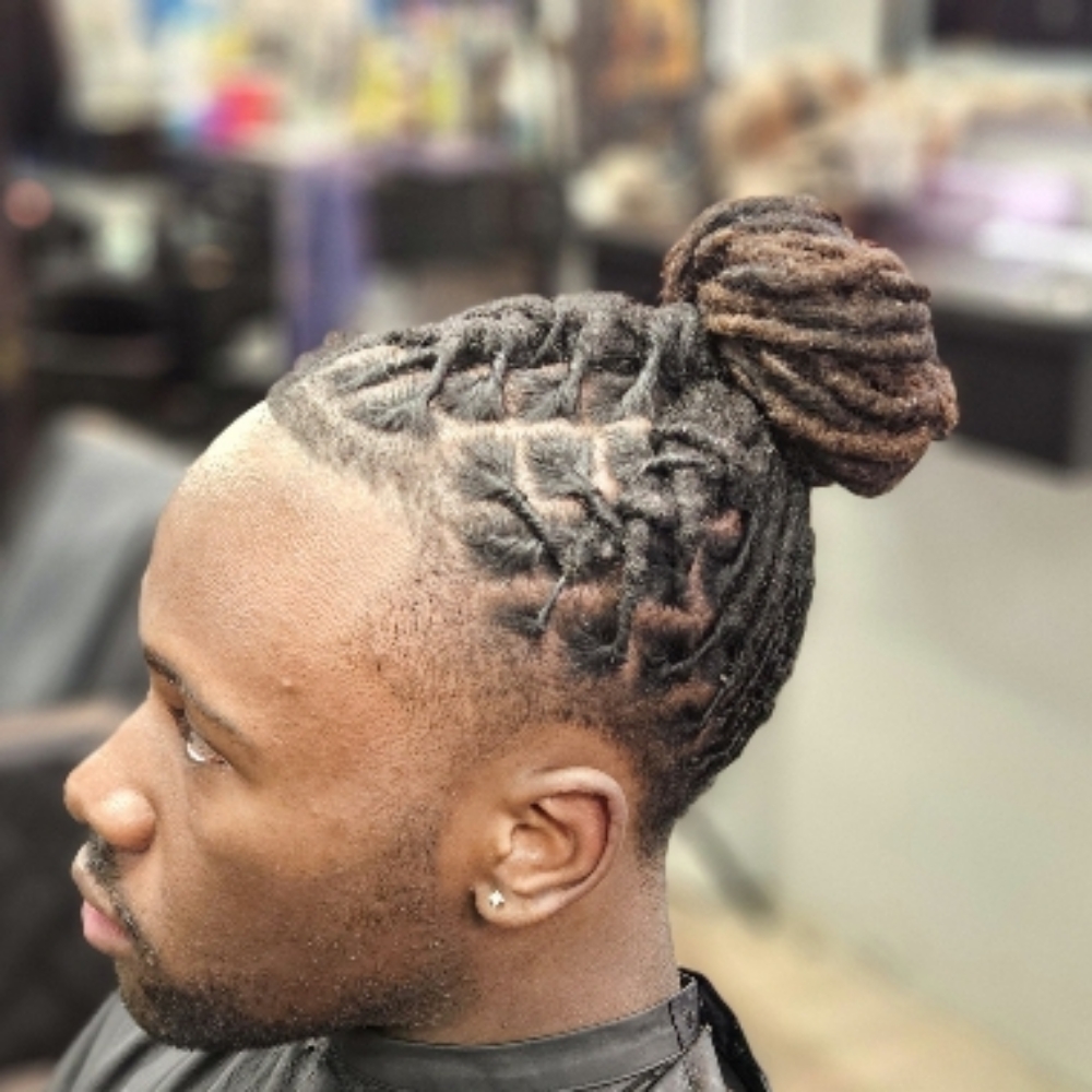 Retwist & Creative Style at Mane Attraxion Beauty in Indianapolis, IN
