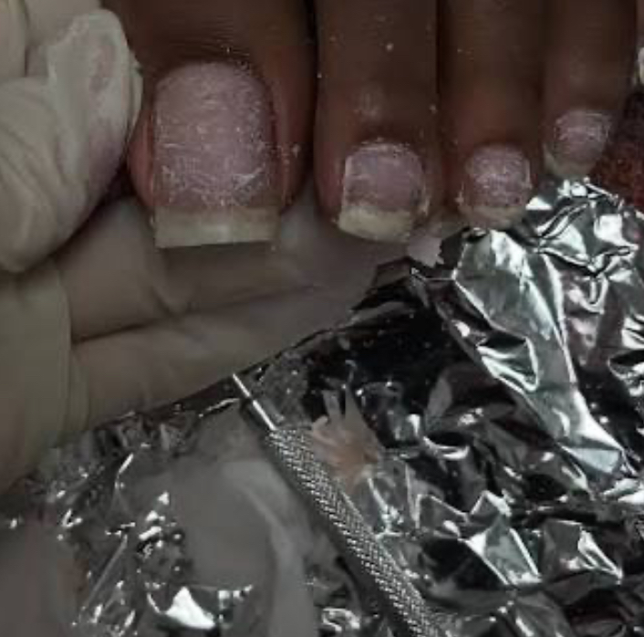 Gel Soak Off Pedicures at Nailzbyqueenmac in Midwest City, OK