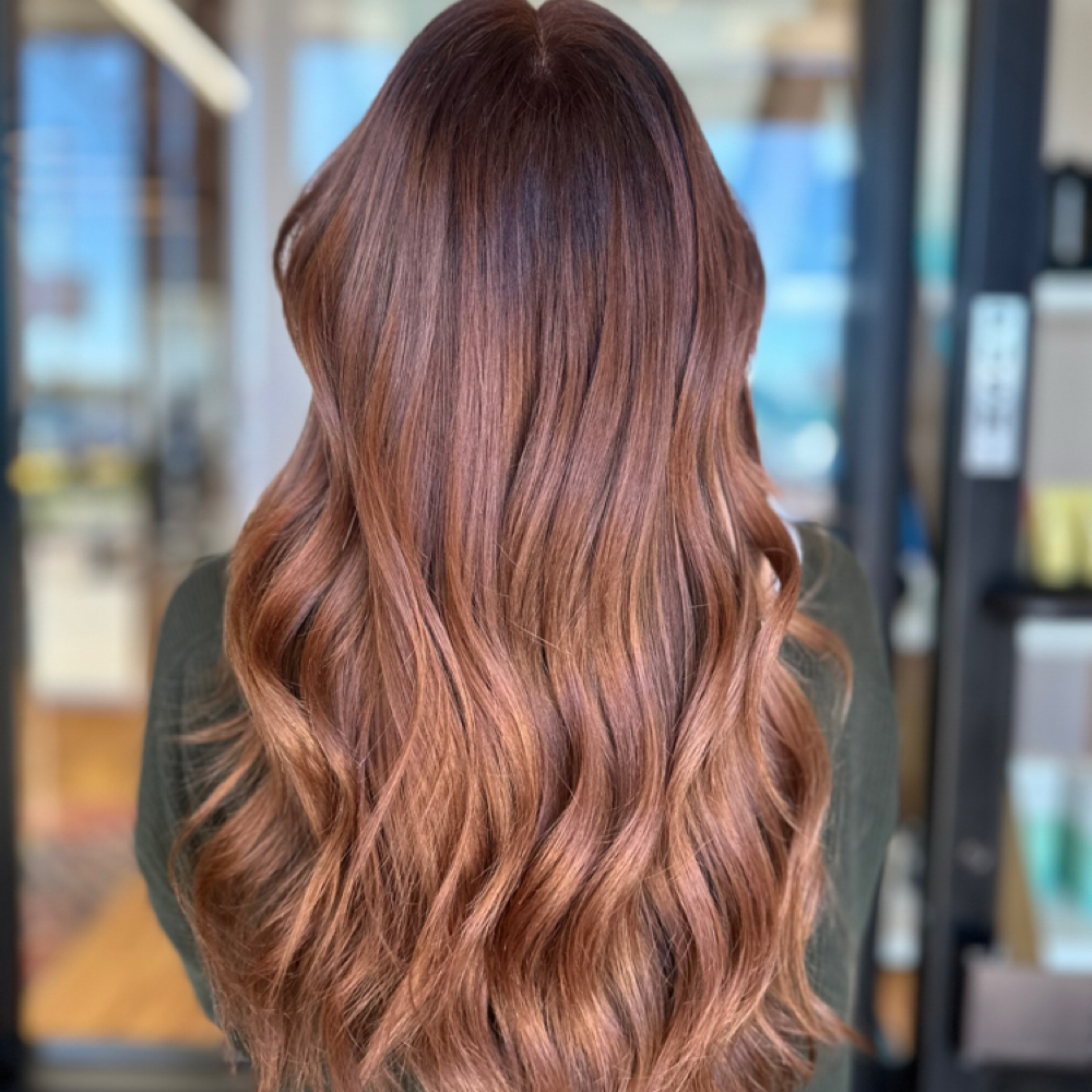 Root Touch Up at The Mane Experience in Burr Ridge, IL