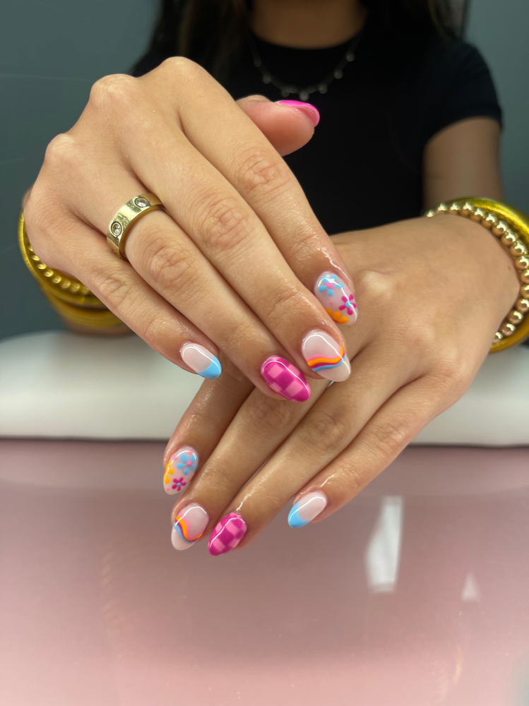 Kids Mani (gel) (6 & Under)