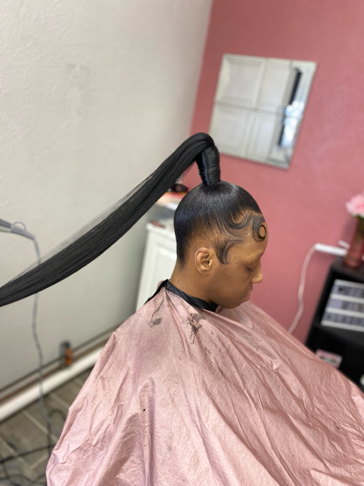 Sleek Ponytail(No Swoop)
