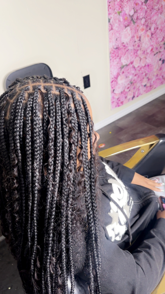 knotless or twist