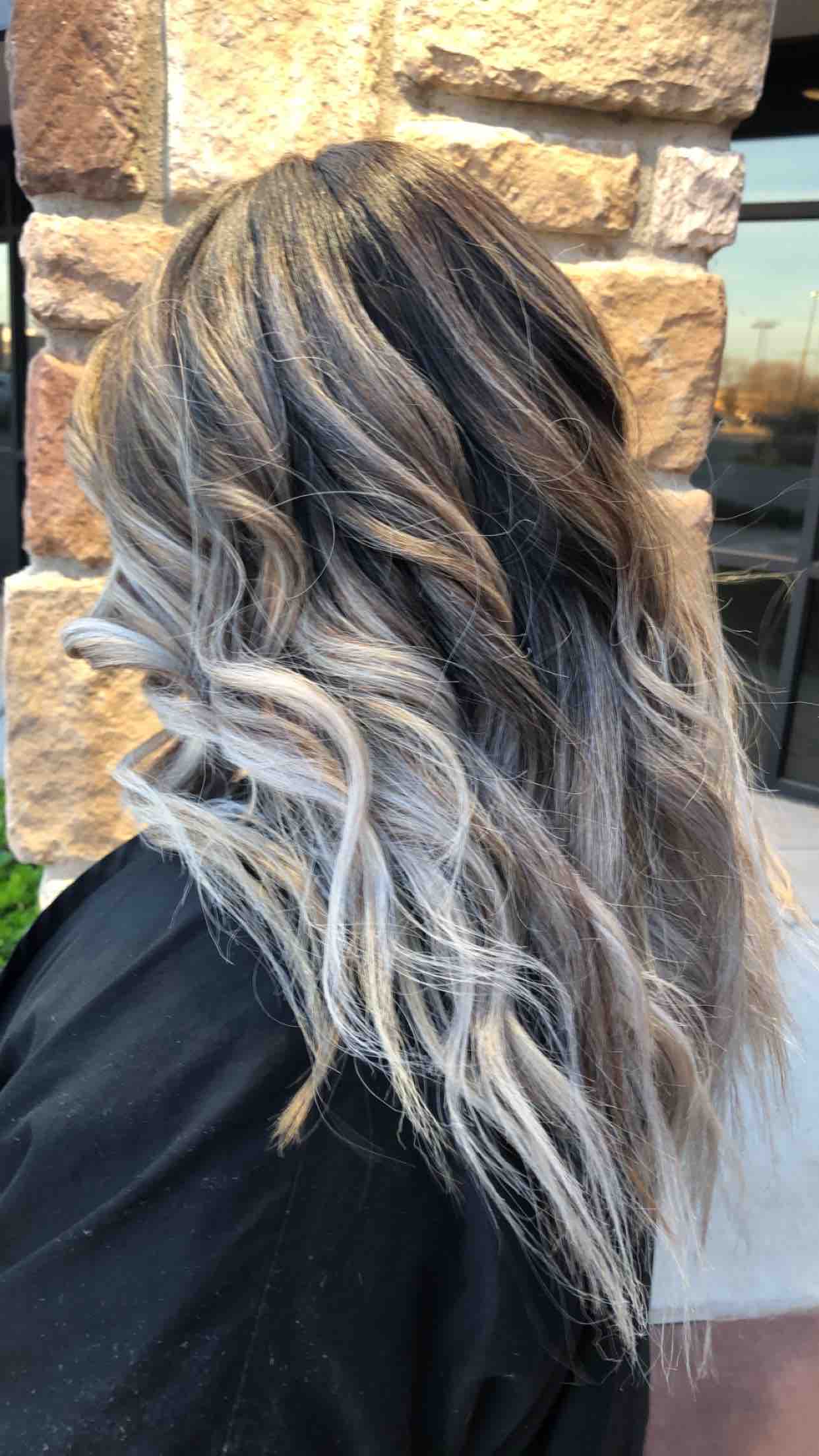 Shampoo & Style (Wavy/Straight)