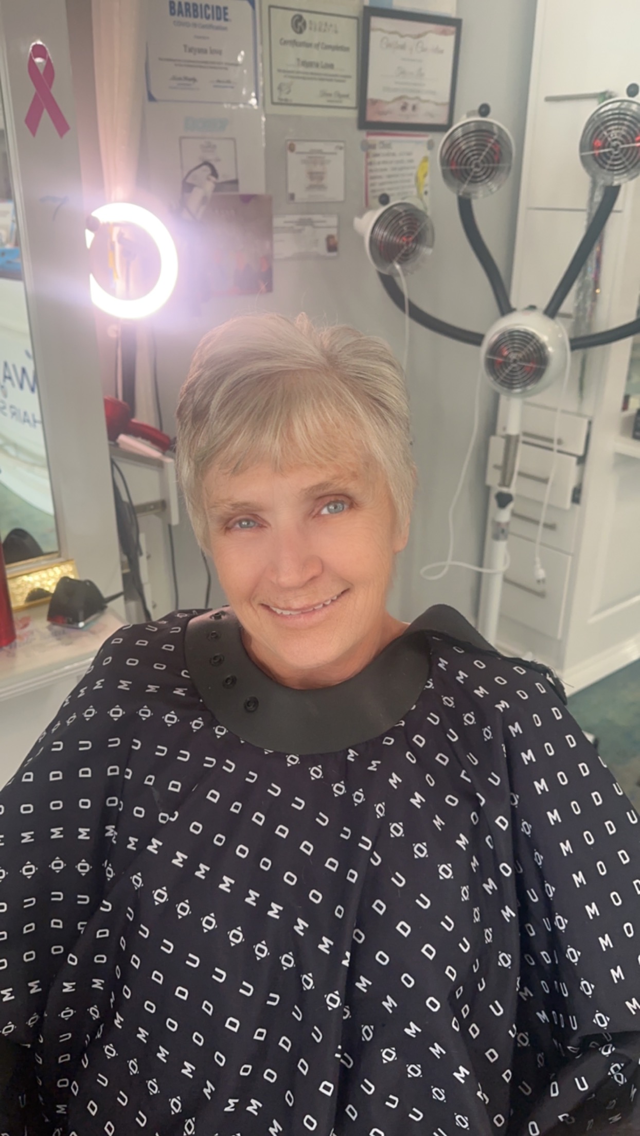 Wash & style at Waves Hair Salon in Melbourne Fl, FL