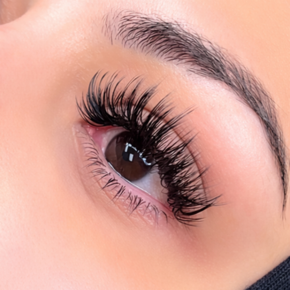 Fairy Full Set at iSTYLASH Esthetics in OAK PARK, MI
