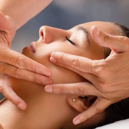 Facial Lymphatic Drainage Massage at Sole Sisters Reflexology and Spa in Clyde or Abilene, TX