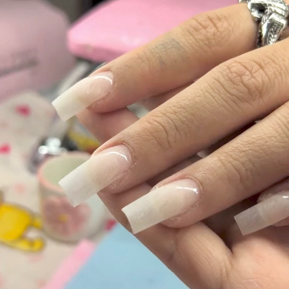 Fill In at Glam Clawss in Colton, CA