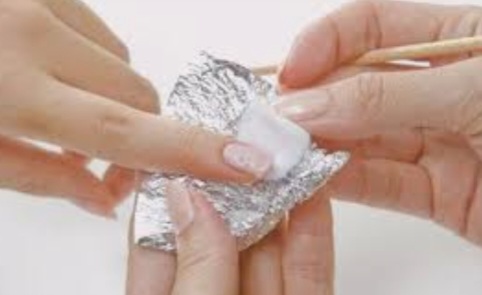 Dip Manicure + Soak Off