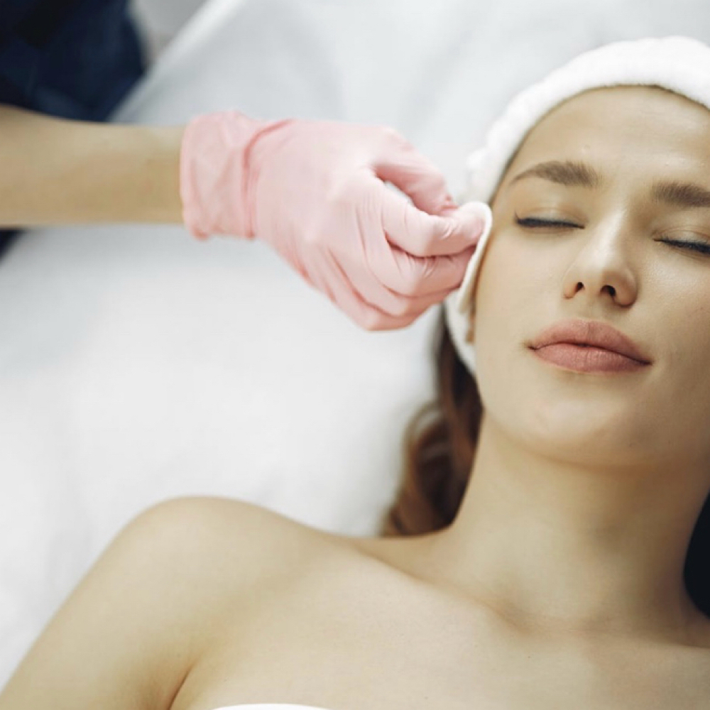 Acne Facial at Estética Day Spa in SAN Antonio, TX