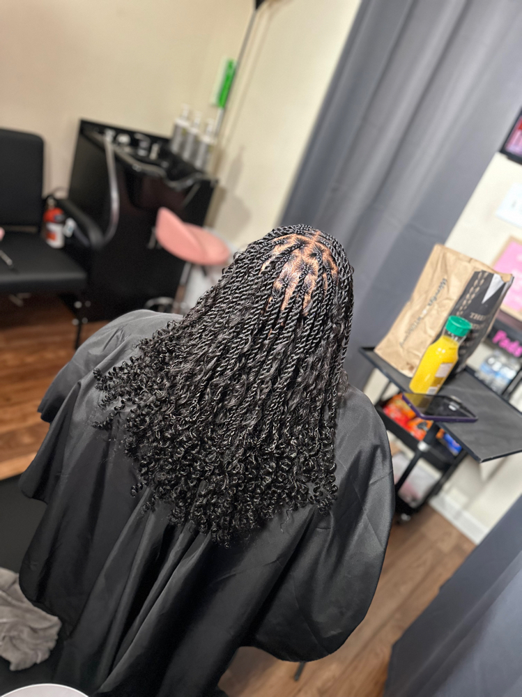 Knotless Island Twist at Nia B Braids in Pooler, GA