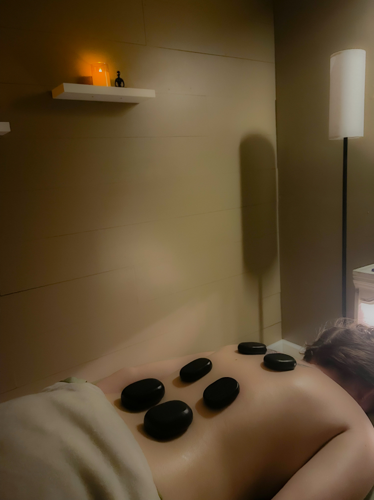 90 Minute Hot Stone Massage