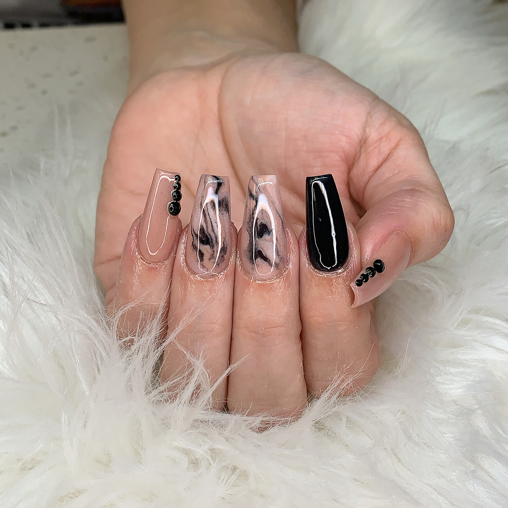 Medium Acrylic Nails