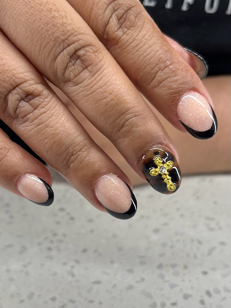 Dip Manicure