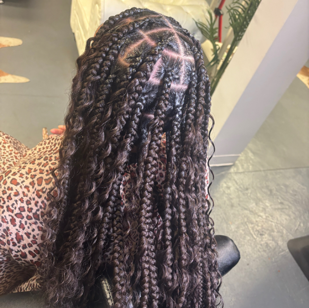 Large Knotless/ Boho at XXI Shēk Hair Co. in Kingsland, GA