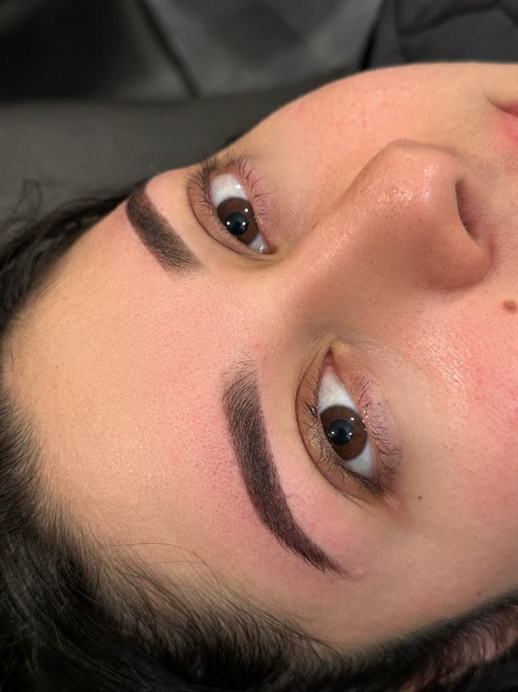 Brow Staining & Shaping