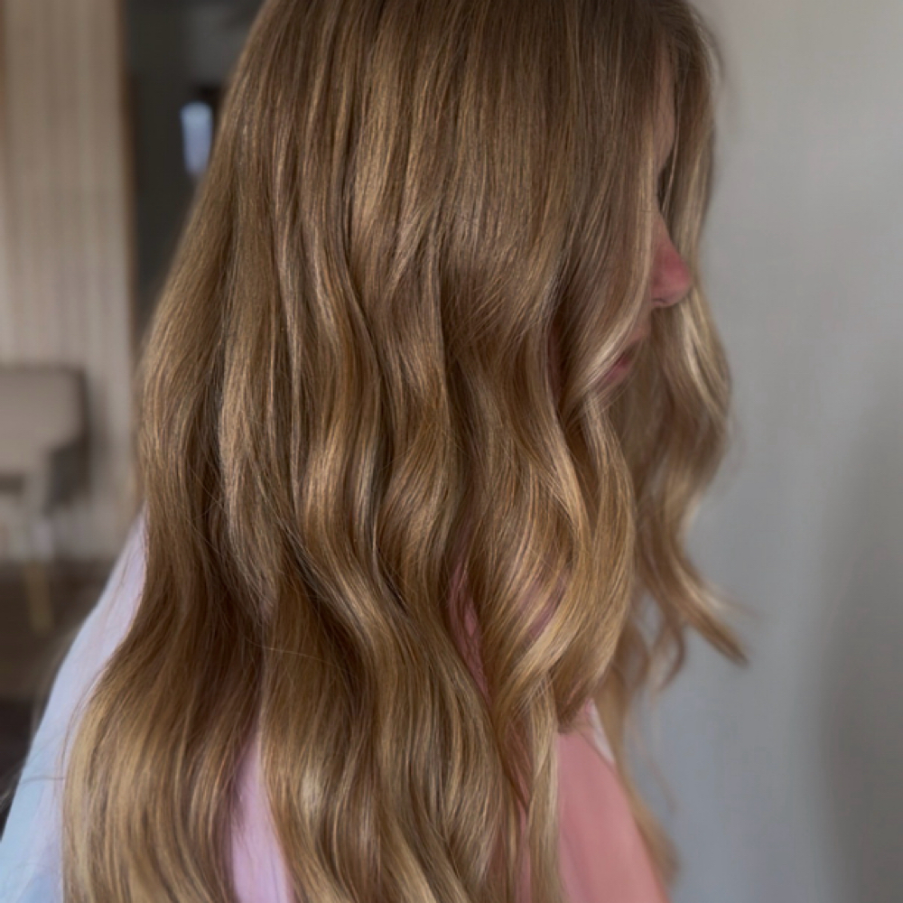 Partial Blonde at Keeley Pharr in Stephenville, TX