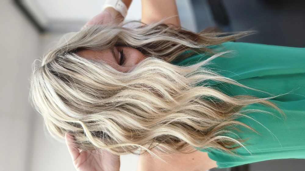 Partial Foil Maintenance at Blonding With Latisha in Andover, KS