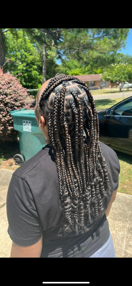 Medium Knotless Curled Ends