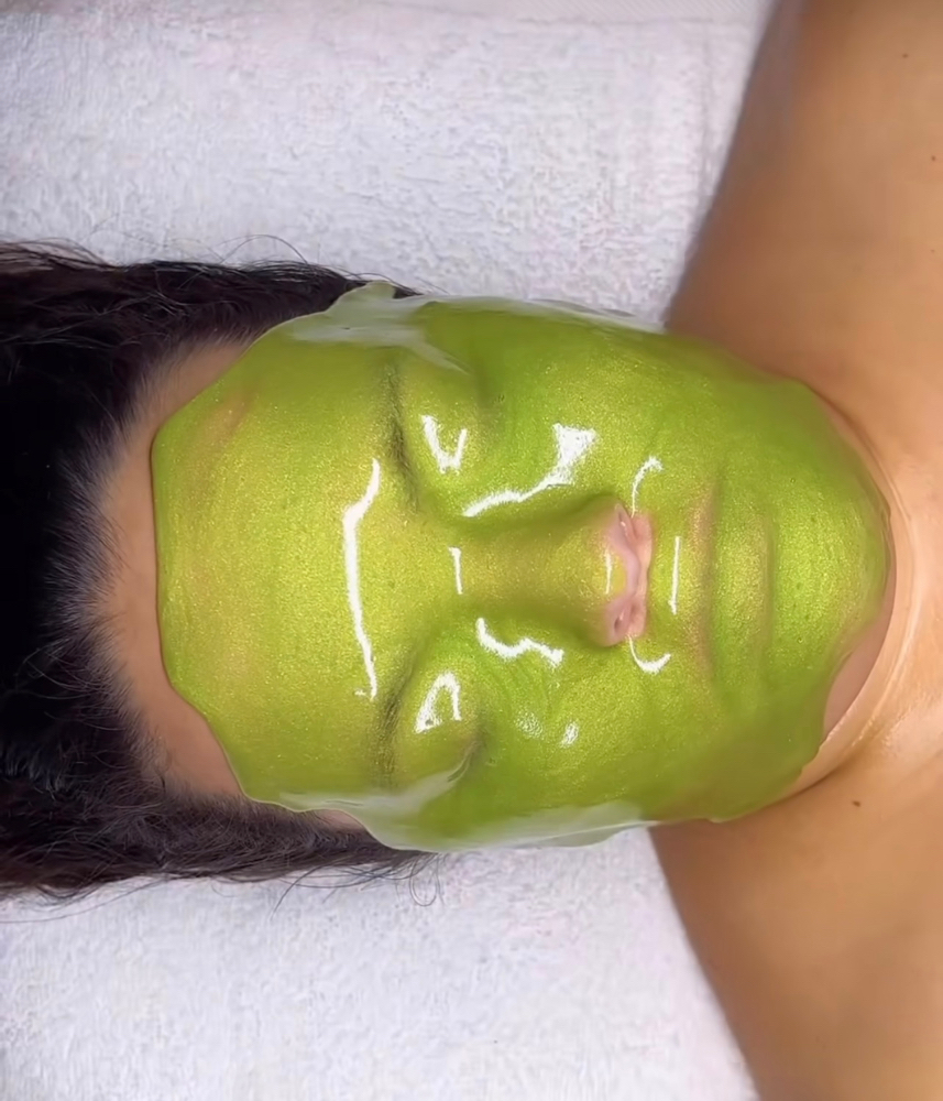 Ultimate HydroJelly Facial