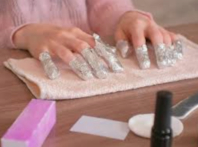 Gel On Natural Nails + Soak Off