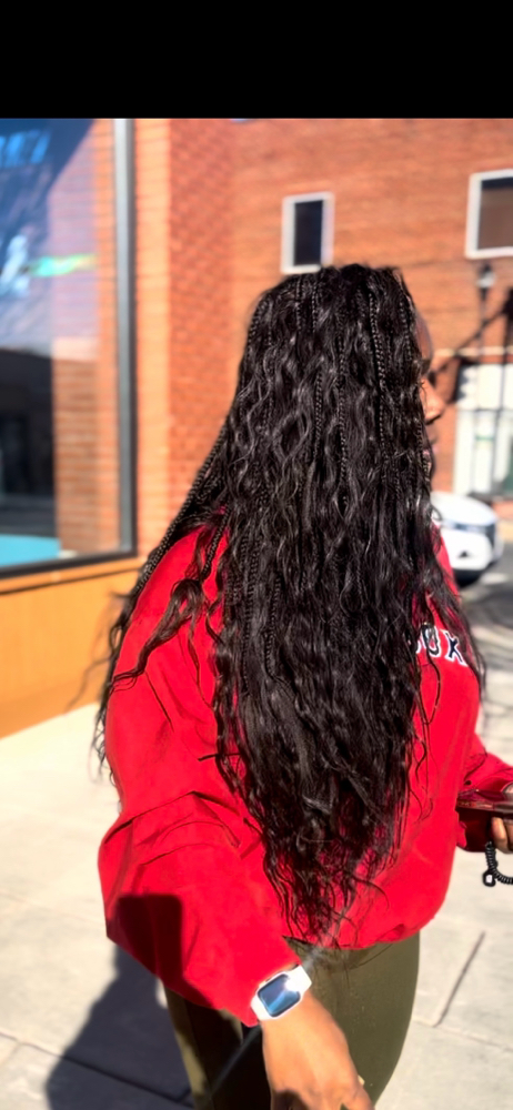 Boho Knotless Braids - Wavy Hair
