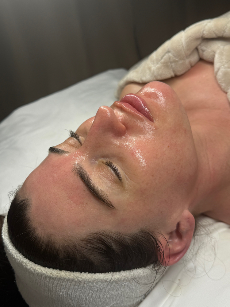 Glass Skin Facial