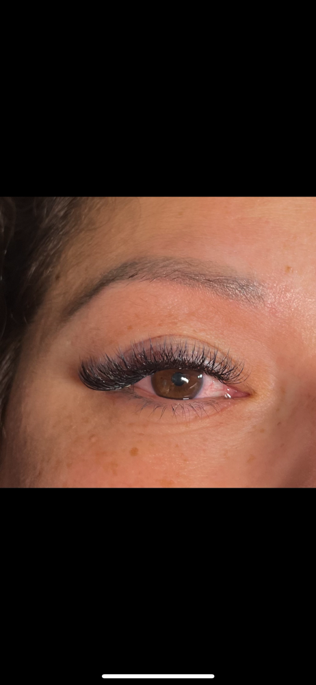 Light Volume (YY Lashes) Full Set