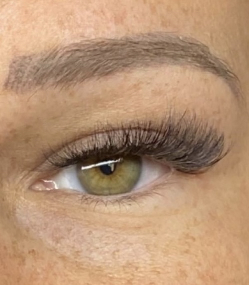 Hybrid Lashes: Cotie Henson