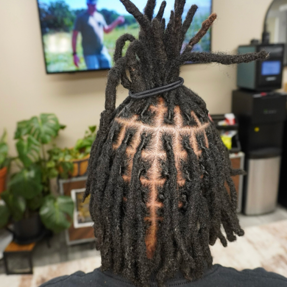 Loc Reattachments/ Repairs at Loving Our Crown Studio in Hamden, CT