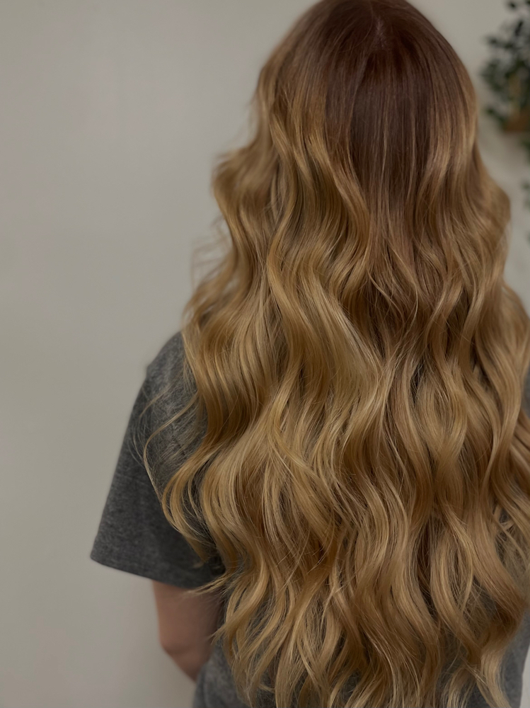 Shampoo & Blowout