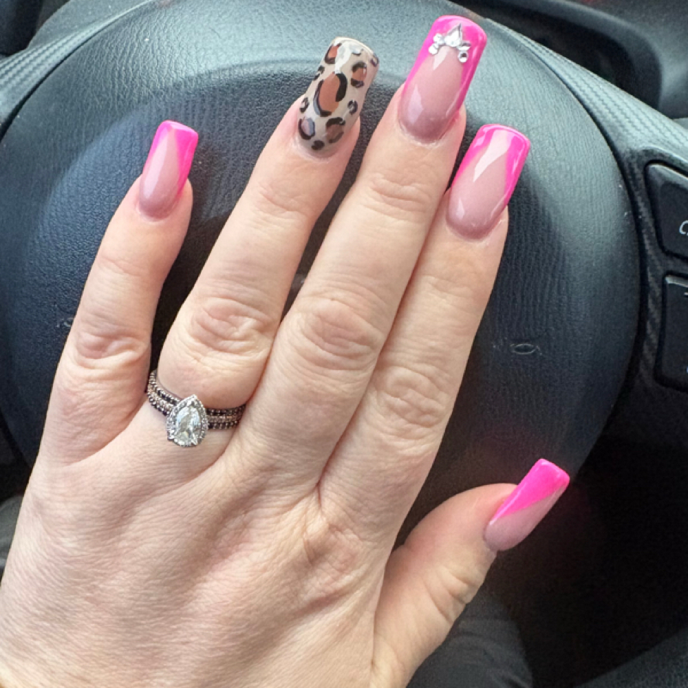 Design at Anew Salon in Winchester, IN