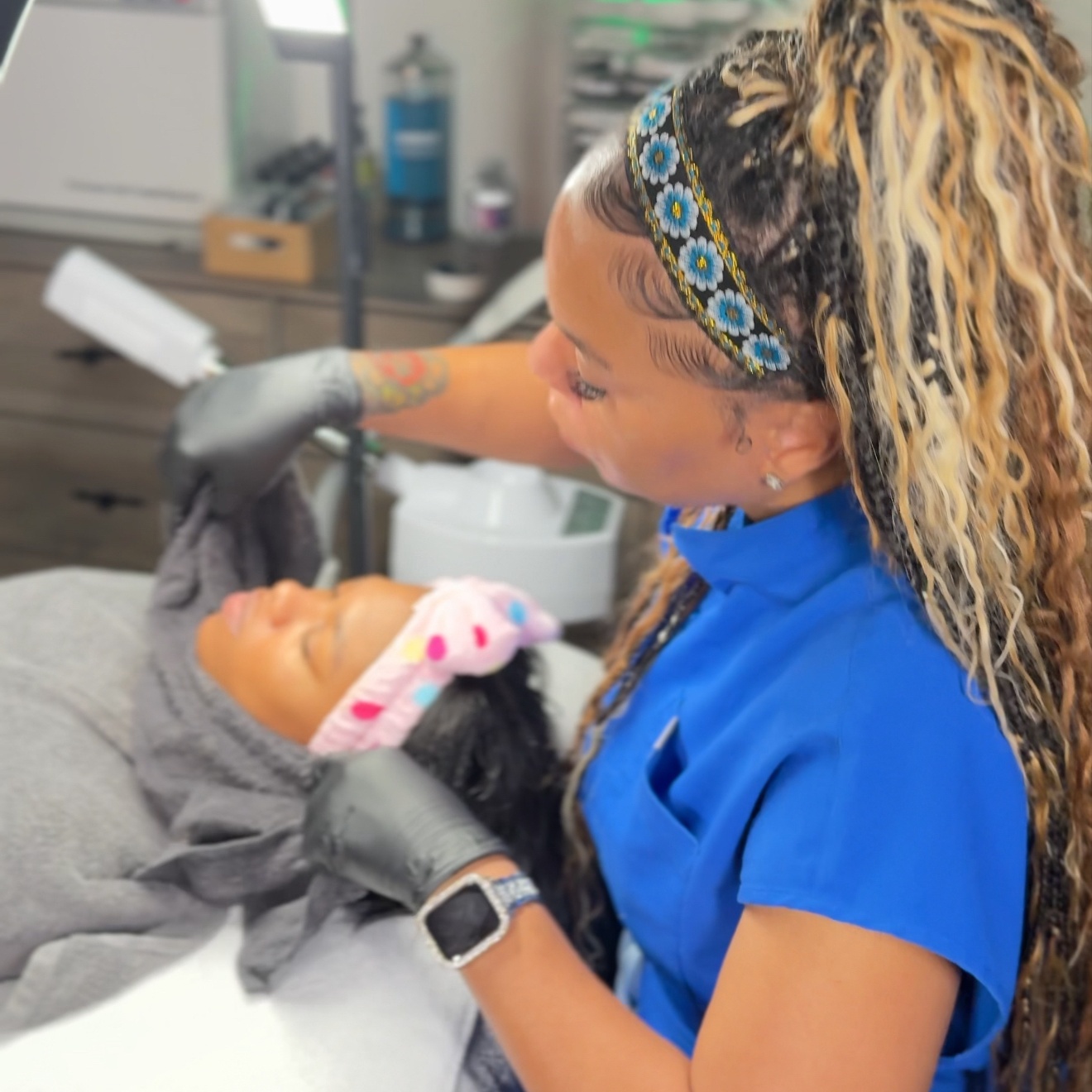 Mini Facial - BREAKOUT TUNEUP