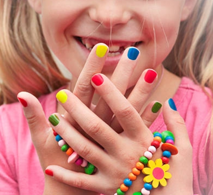 Child Manicures
