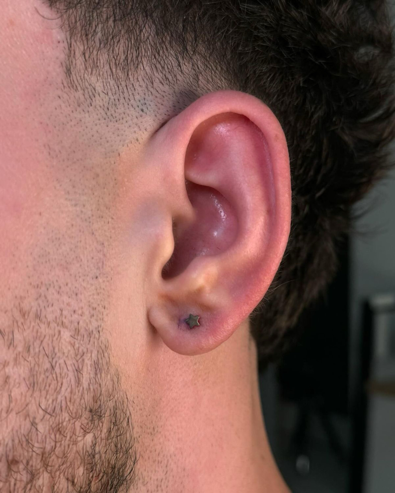 Ears (for men)