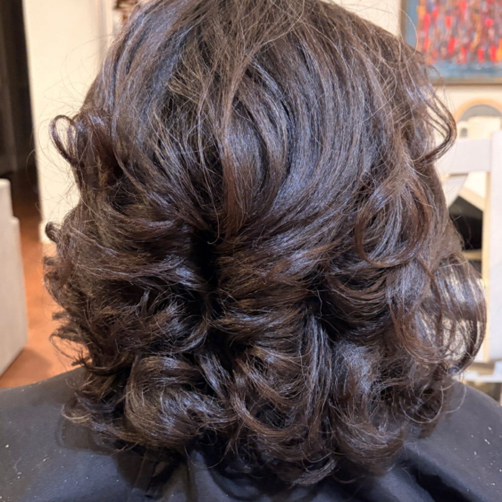 Relaxer at Rarishair in All, TX