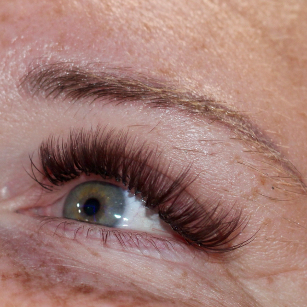 Hybrid Full Set at Lash With Nash in Independence, OR