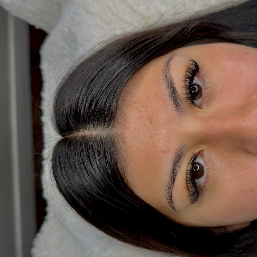 Full Wet Lash Set at Deluxe Beauty Bar in Orem, UT