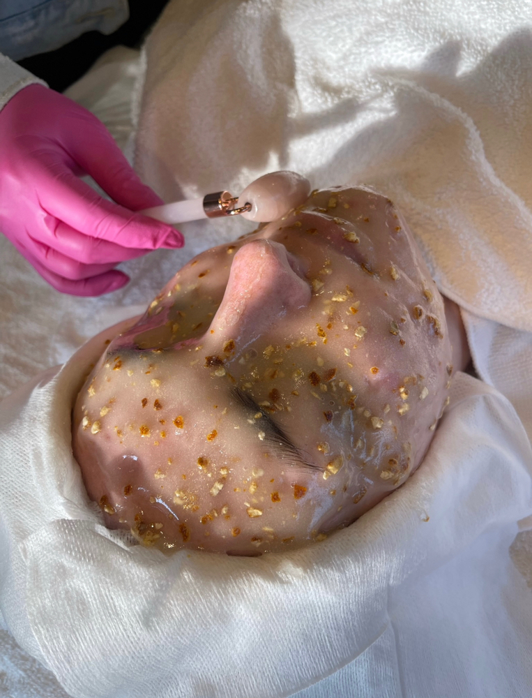 Jelly Mask Facial